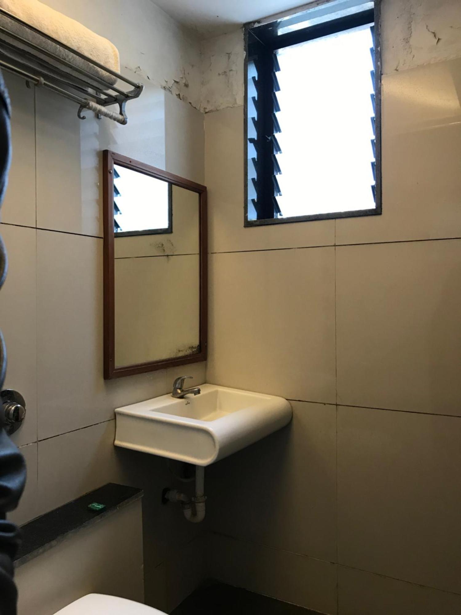 Liva Rooms Nashik Exterior photo