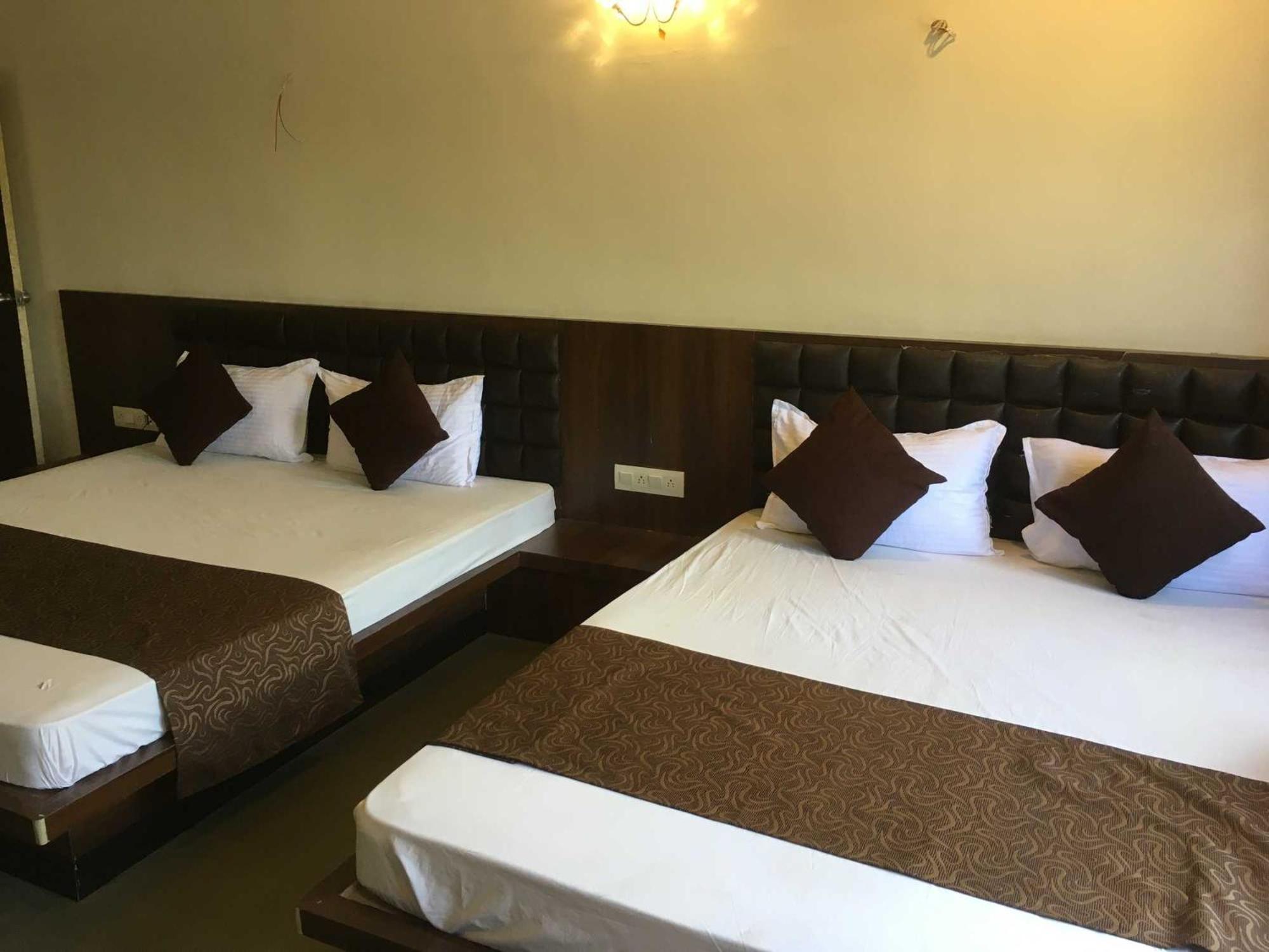 Liva Rooms Nashik Exterior photo